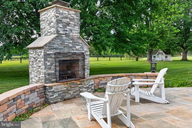 718 WHITEHALL BEACH RD, Annapolis, MD 21409