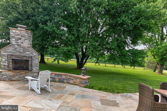 718 WHITEHALL BEACH RD, Annapolis, MD 21409