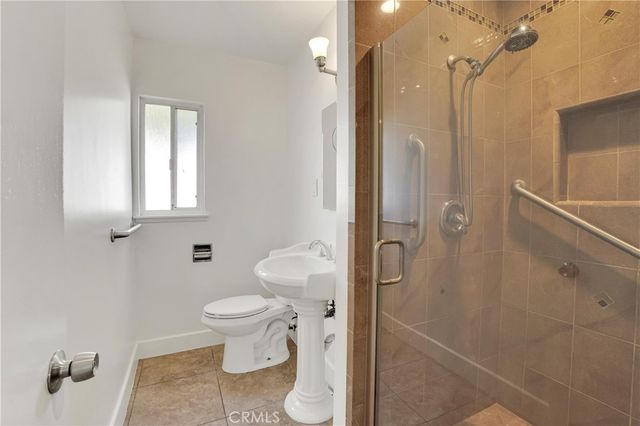 20300 Sherman Way, Winnetka, CA 91306