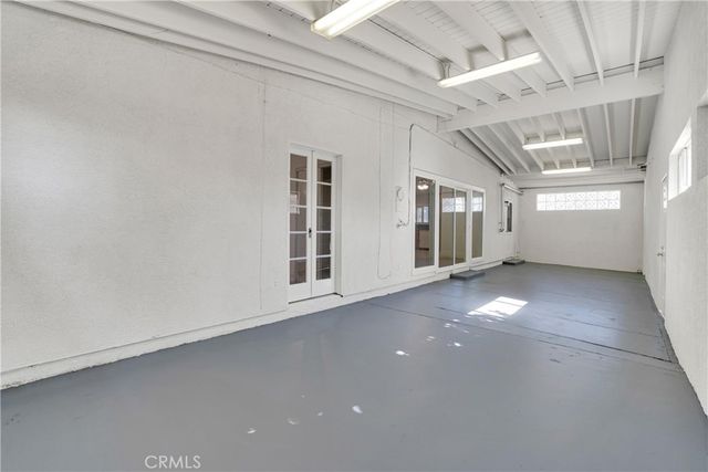 20300 Sherman Way, Winnetka, CA 91306