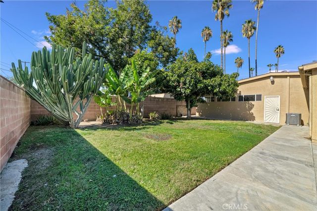 20300 Sherman Way, Winnetka, CA 91306