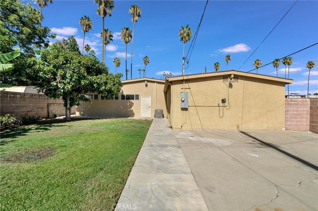 20300 Sherman Way, Winnetka, CA 91306