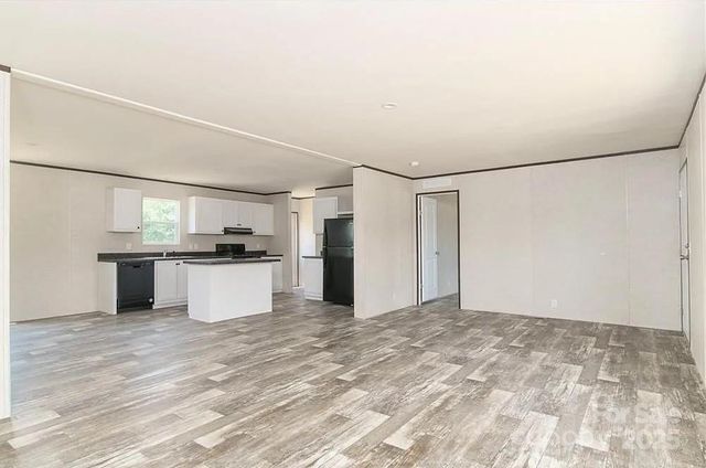 436 Taylorsville Mfg Road, Taylorsville, NC 28681