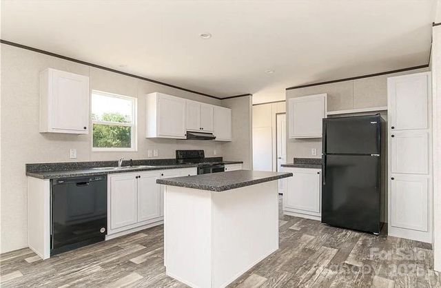 436 Taylorsville Mfg Road, Taylorsville, NC 28681