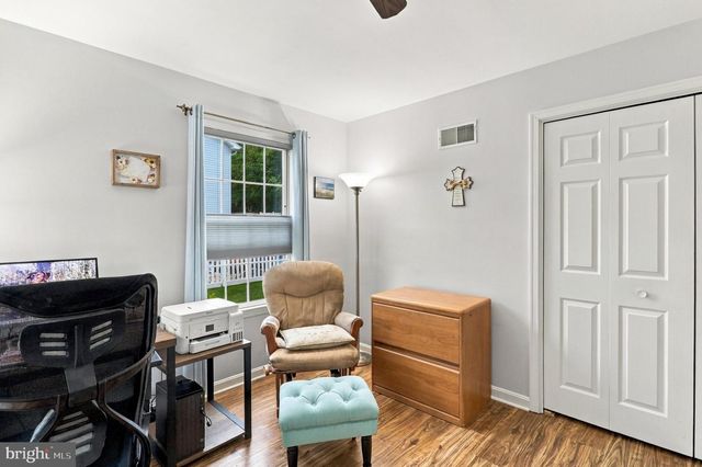 160 DARTMOUTH LN, Falling Waters, WV 25419