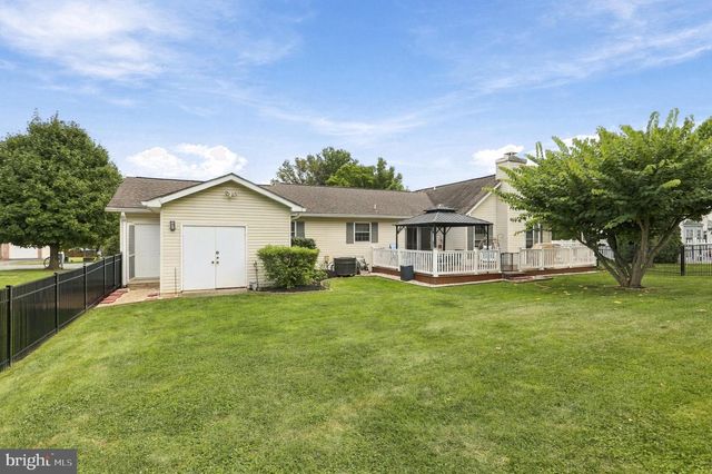 160 DARTMOUTH LN, Falling Waters, WV 25419