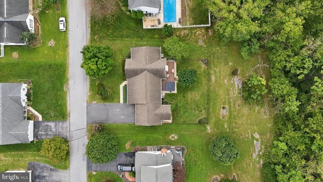 160 DARTMOUTH LN, Falling Waters, WV 25419