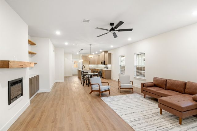 1804 Vincennes Street, Fort Worth, TX 76105