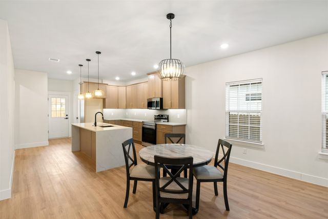 1804 Vincennes Street, Fort Worth, TX 76105