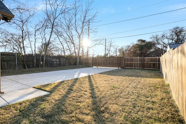 1804 Vincennes Street, Fort Worth, TX 76105