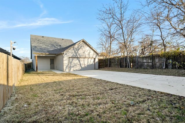 1804 Vincennes Street, Fort Worth, TX 76105