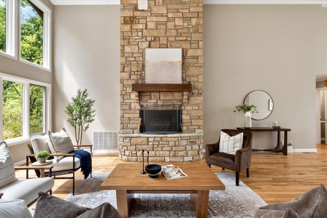 114 Forrest Valley Ct, Nashville, TN 37209