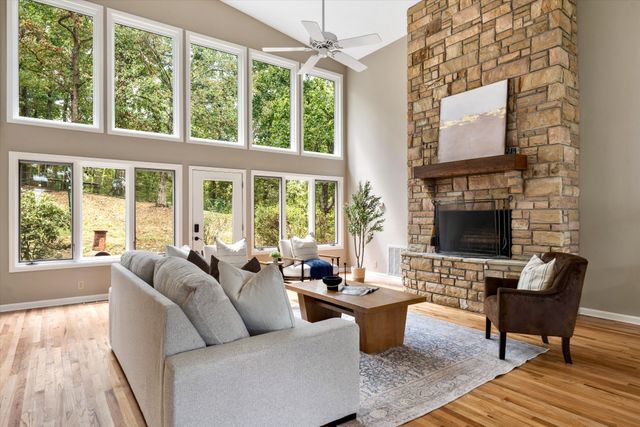 114 Forrest Valley Ct, Nashville, TN 37209