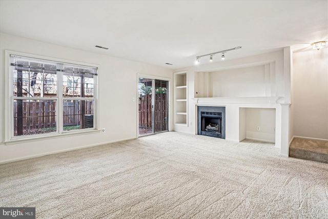 45482 PINE TRAIL TER, Sterling, VA 20164