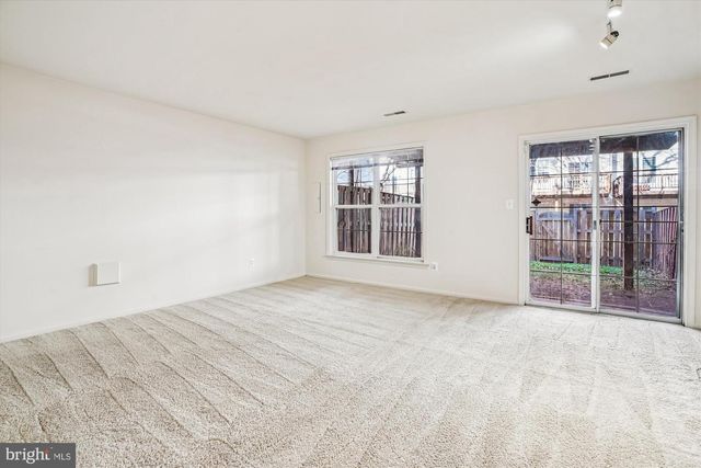 45482 PINE TRAIL TER, Sterling, VA 20164