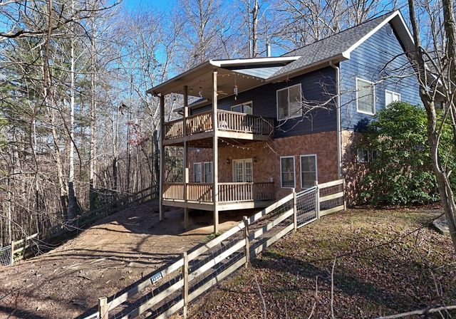 154 Hollyanne Pond, Hayesville, NC 28904