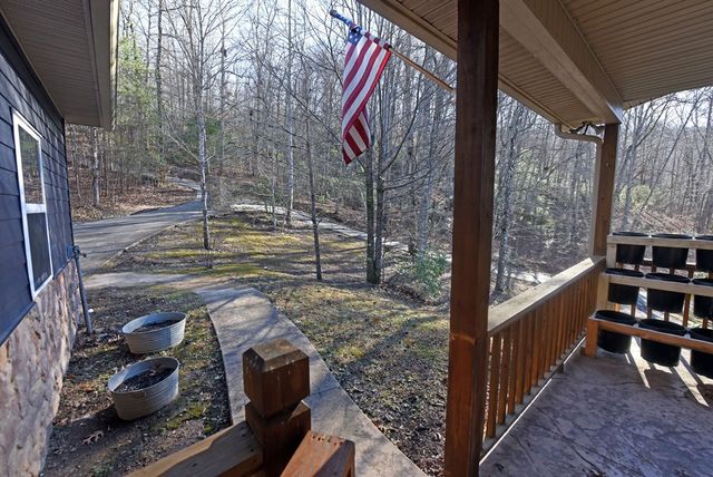 154 Hollyanne Pond, Hayesville, NC 28904