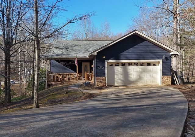 154 Hollyanne Pond, Hayesville, NC 28904