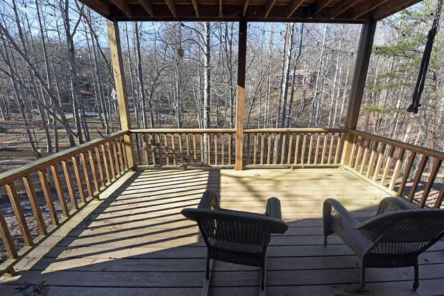 154 Hollyanne Pond, Hayesville, NC 28904