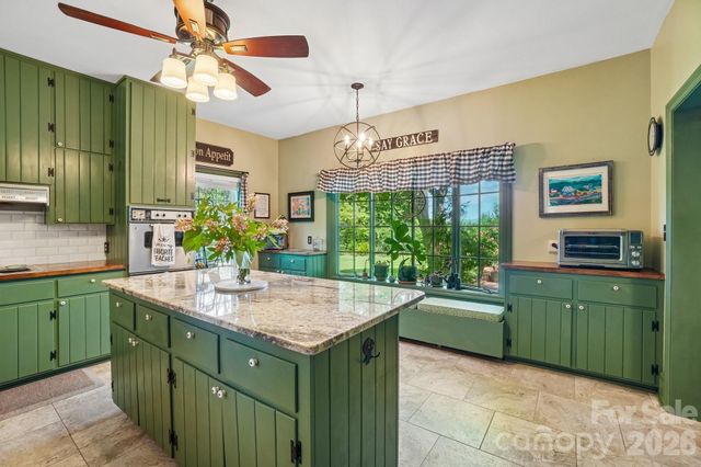 138 Woods End Road, Rutherfordton, NC 28139