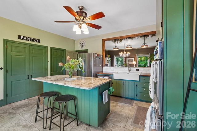 138 Woods End Road, Rutherfordton, NC 28139