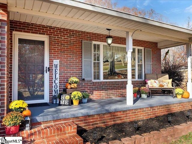 114 Casa Loma Drive, Taylors, SC 29687