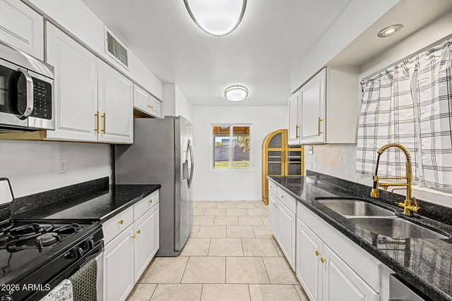 7229 E Virginia Avenue, Scottsdale, AZ 85257