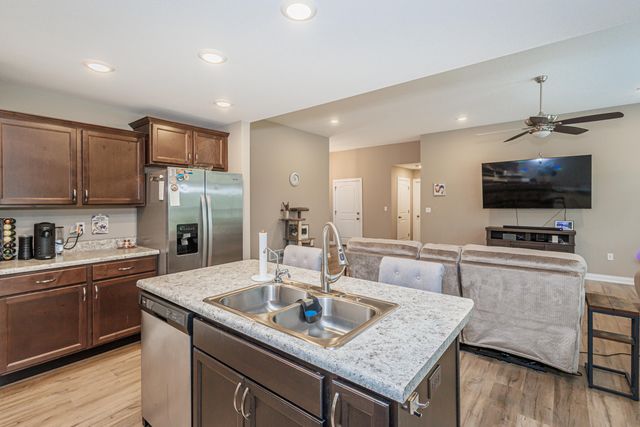 2905 N GARTH AVE, Columbia, MO 65202