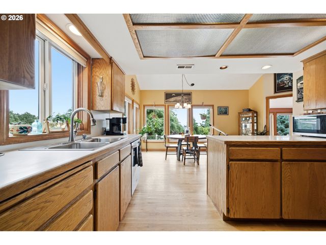 15000 Ne 223RD Cir, Battle Ground, WA 98604