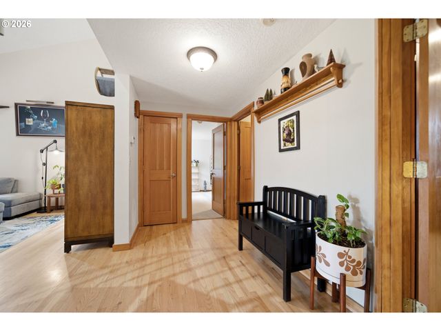 15000 Ne 223RD Cir, Battle Ground, WA 98604