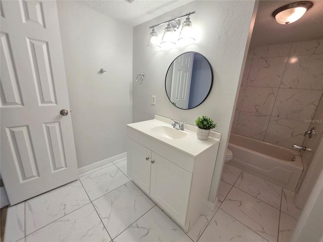 7604 ABBEY LANE 214, Tampa, FL 33617