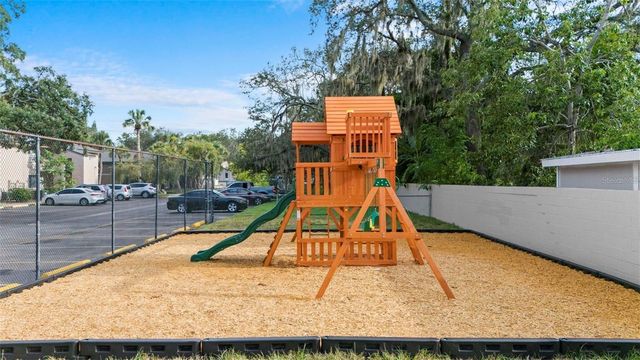 7604 ABBEY LANE 214, Tampa, FL 33617