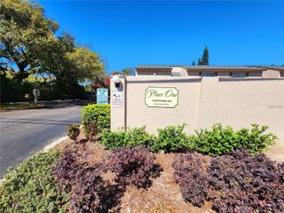 7604 ABBEY LANE 214, Tampa, FL 33617