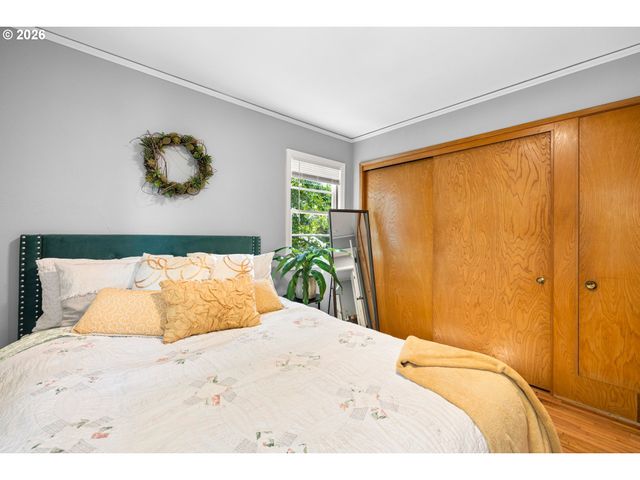7206 Sw 3RD Ave, Portland, OR 97219