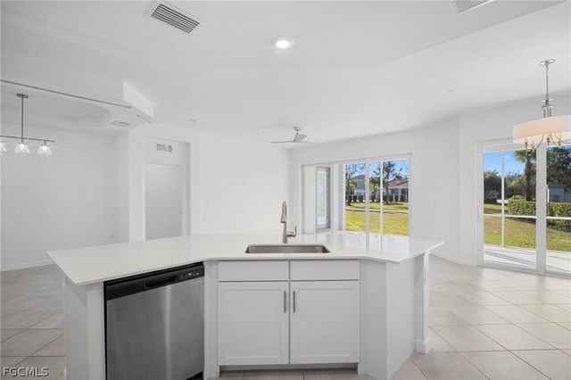 12000 santaluz DR 203, Fort Myers, FL 33913