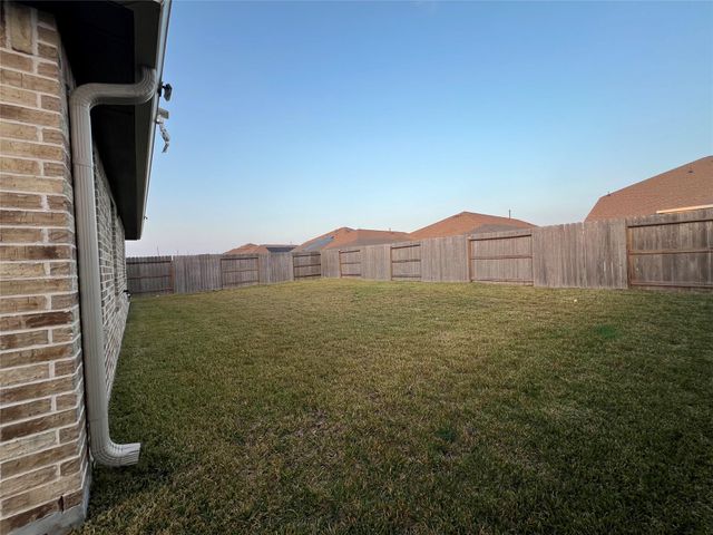 5122 Whispering River Drive, Katy, TX 77493