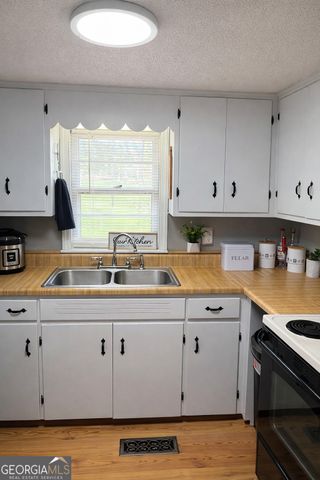 807 Triune Mill Road, Thomaston, GA 30286