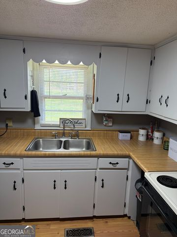 807 Triune Mill Road, Thomaston, GA 30286