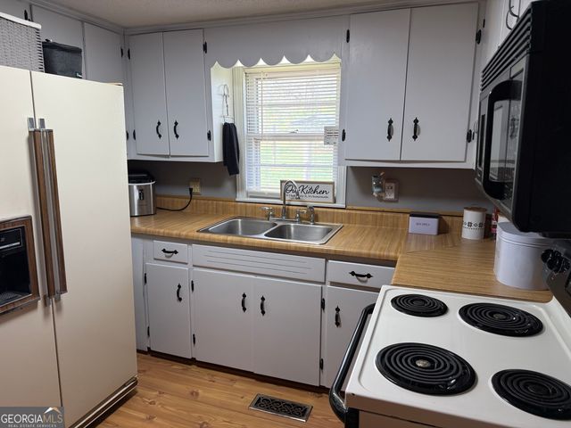 807 Triune Mill Road, Thomaston, GA 30286