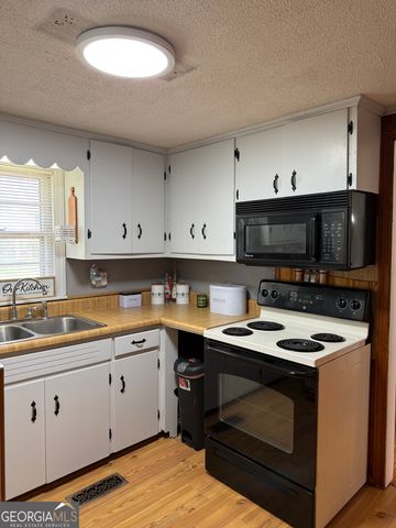 807 Triune Mill Road, Thomaston, GA 30286