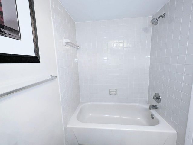 7515 S Oriole Boulevard 203, Delray Beach, FL 33446