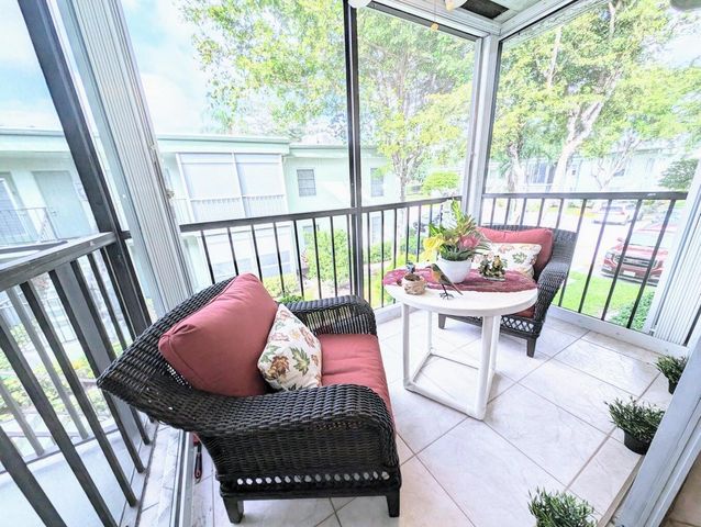7515 S Oriole Boulevard 203, Delray Beach, FL 33446