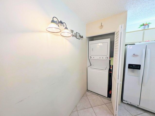 7515 S Oriole Boulevard 203, Delray Beach, FL 33446