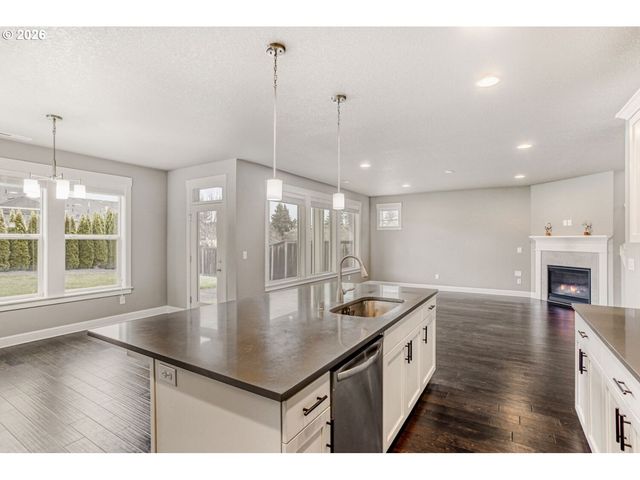 11620 Nw 2ND Ct, Vancouver, WA 98660