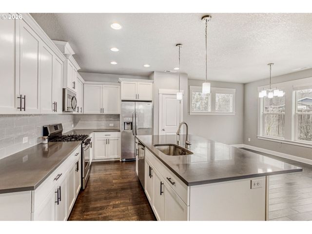 11620 Nw 2ND Ct, Vancouver, WA 98660