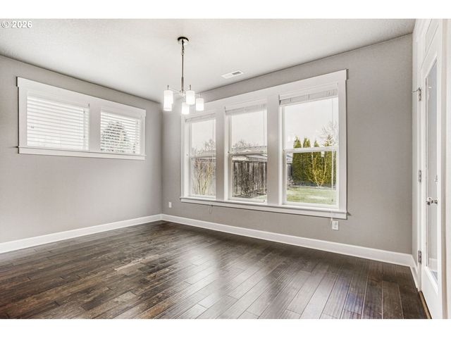 11620 Nw 2ND Ct, Vancouver, WA 98660