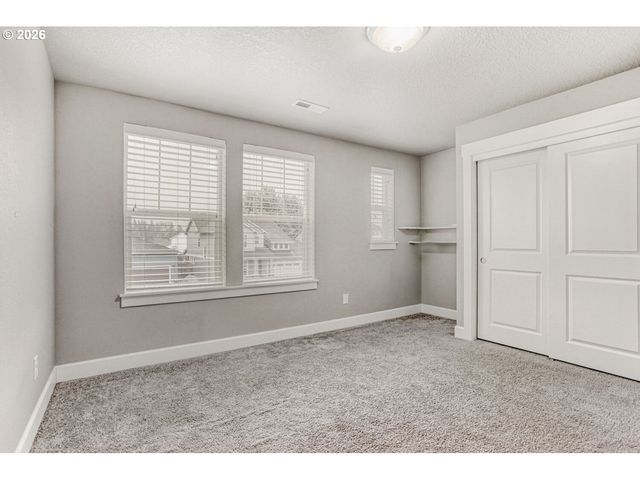 11620 Nw 2ND Ct, Vancouver, WA 98660