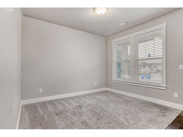 11620 Nw 2ND Ct, Vancouver, WA 98660