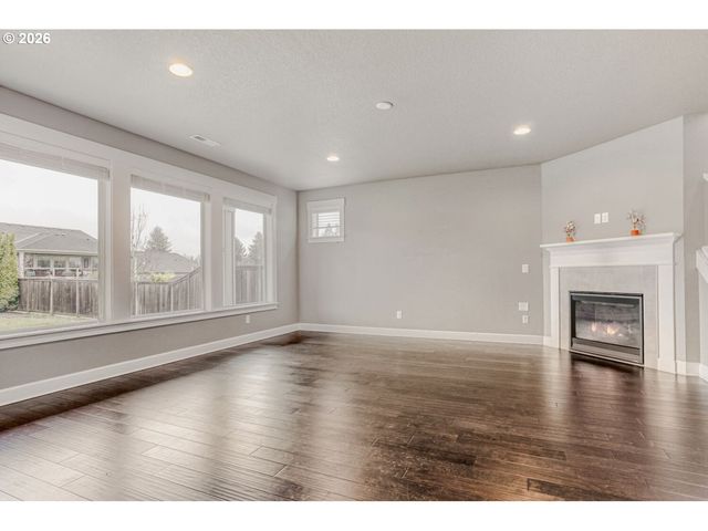 11620 Nw 2ND Ct, Vancouver, WA 98660