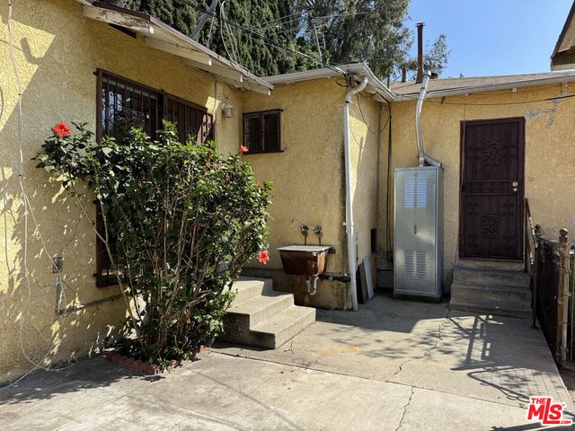 4915 Gambier Street, Los Angeles, CA 90032